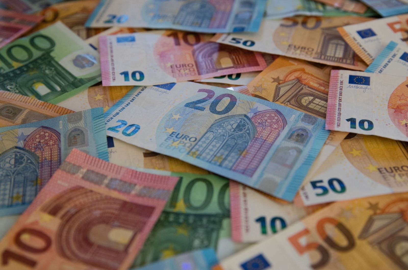 Eurosorteio. O novo jogo em que pode ganhar 20 mil euros por mês durante 30  anos