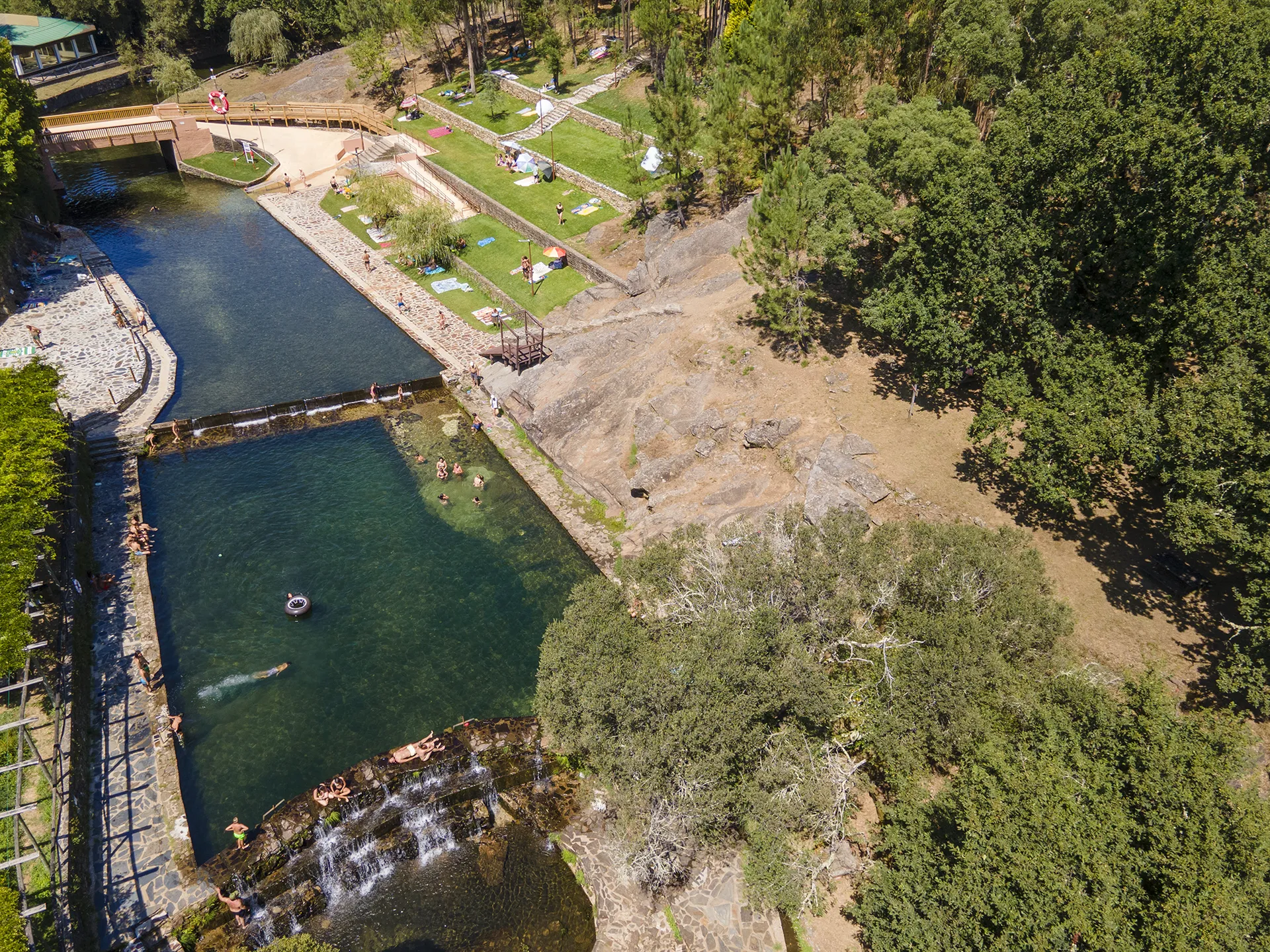 Praia fluvial do poço corga - Castanheira de Pera