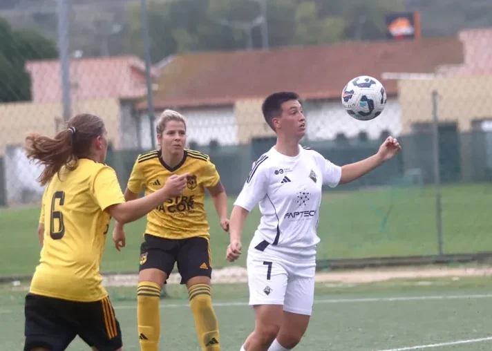 Futebol Feminino T 1