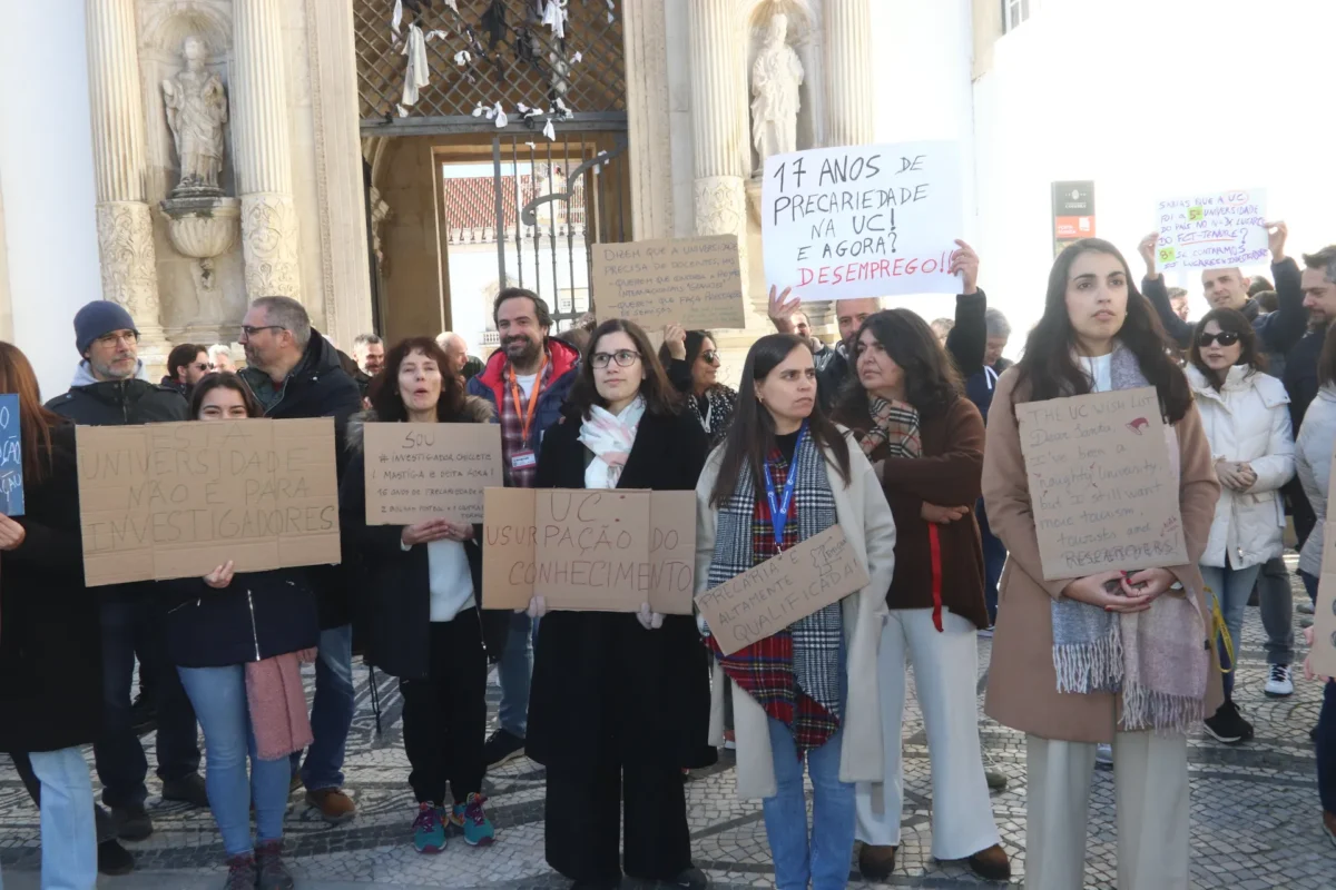 Manifestação Investigadores Da Uc Fig 4