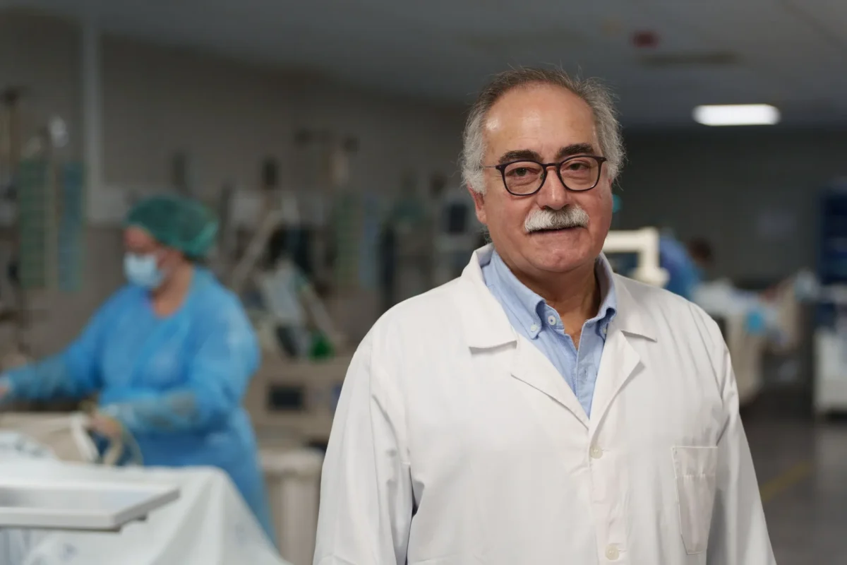 Médico Paulo Martins 2