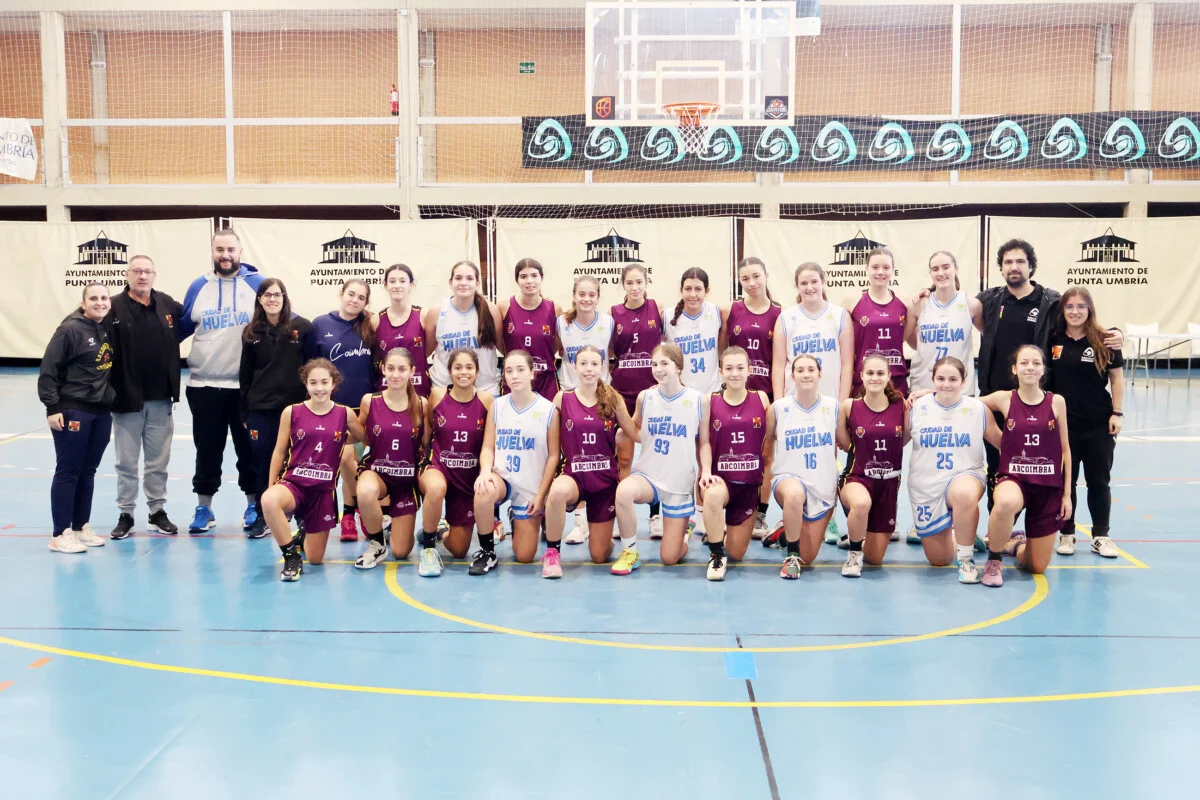 Seleção Feminina Abcoimbra E Equipa Ciudad Huelva Cadetes T