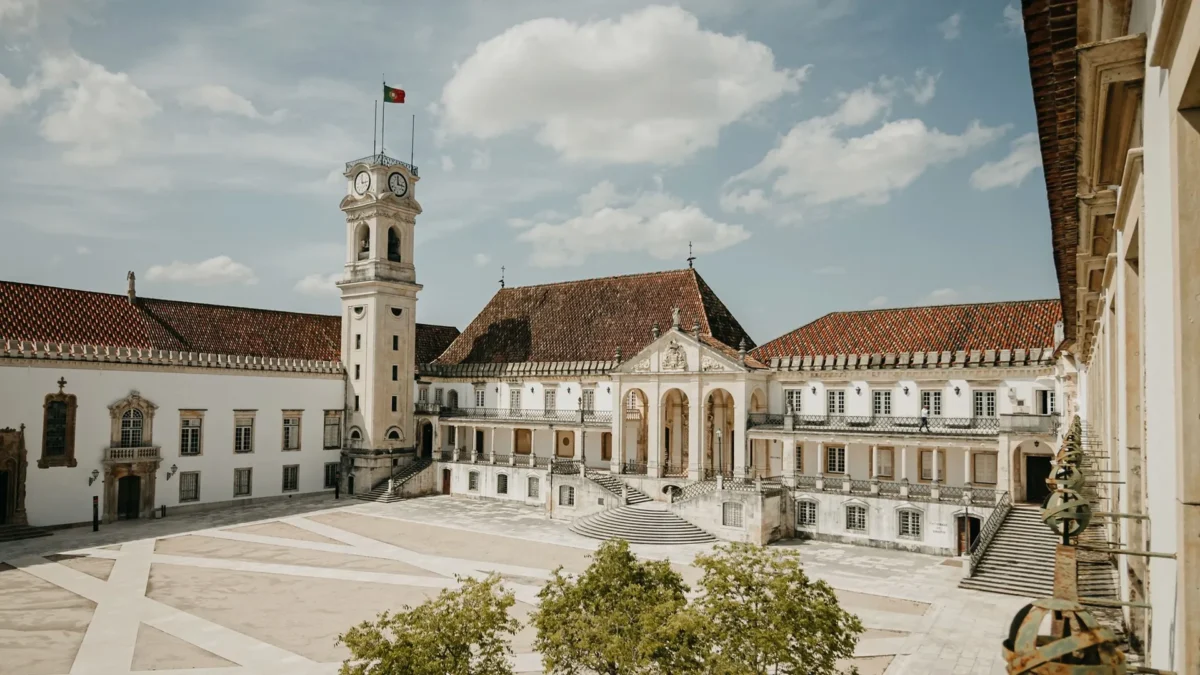 Universidade De Coimbra