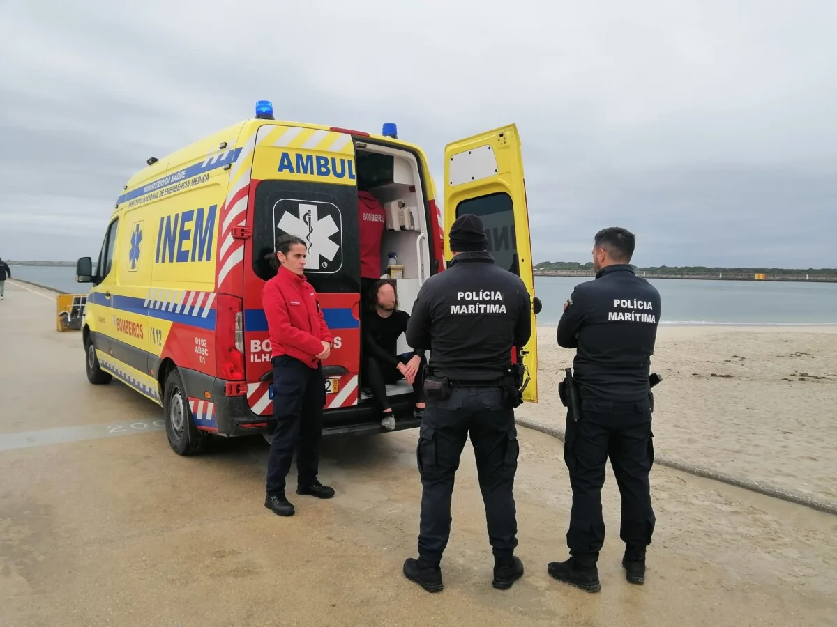 Estação Salva Vidas Resgata Praticante De Bodyboard Em Aveiro