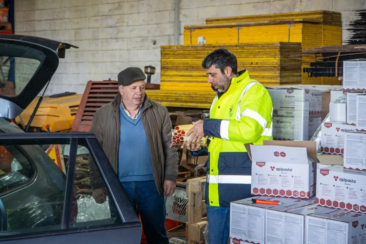 Entrega De Alimentos Aos Apicultores Pampilhosa Da Serra