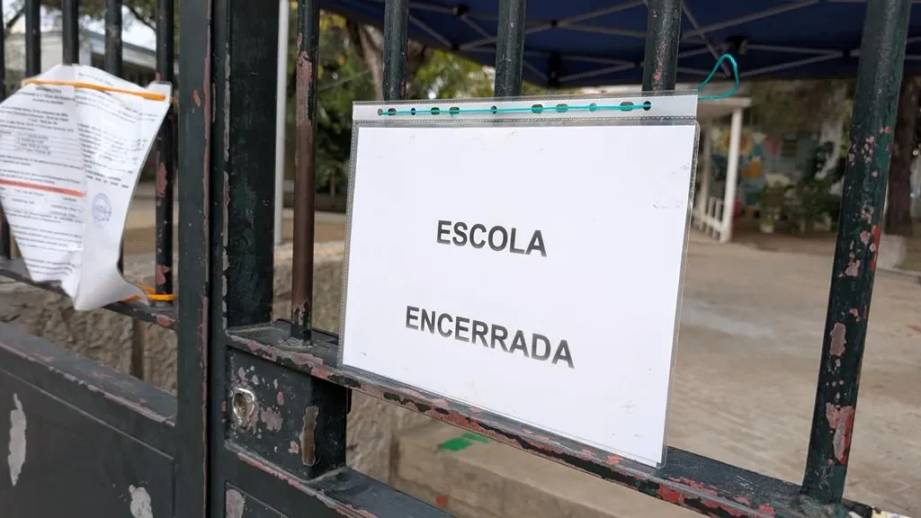 Escola Encerrada