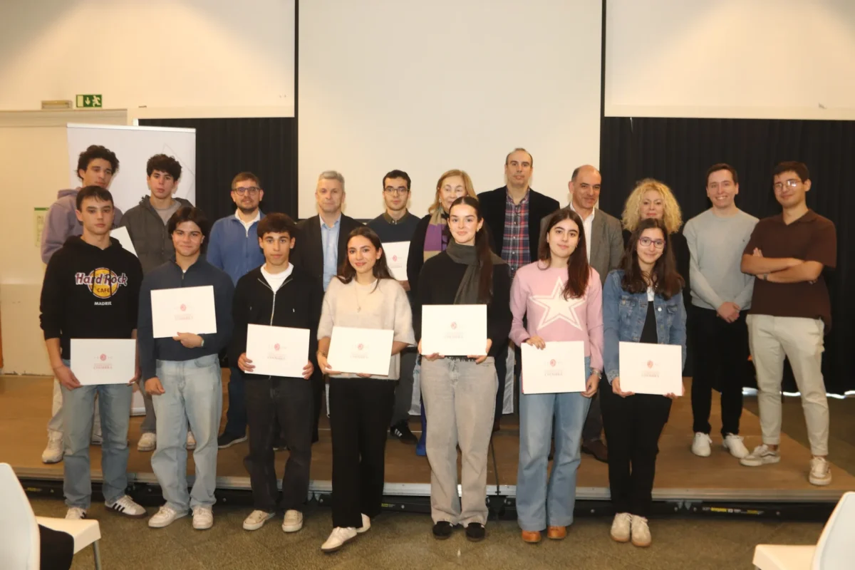 Entrega Diplomas Olimpíadas Economia Na Escola Secundária Avelar Brotero Fig 38