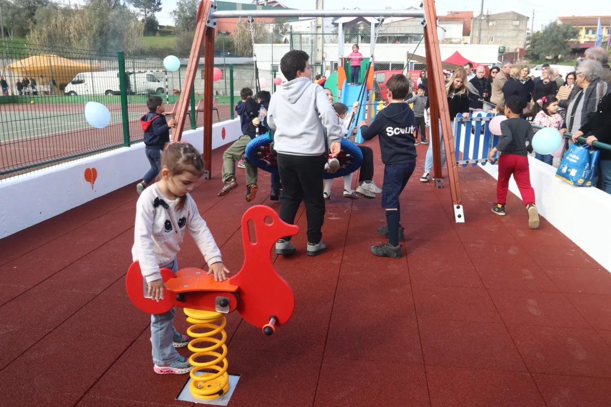 Parque Infantil Casais De Vera Cruz Fig 134