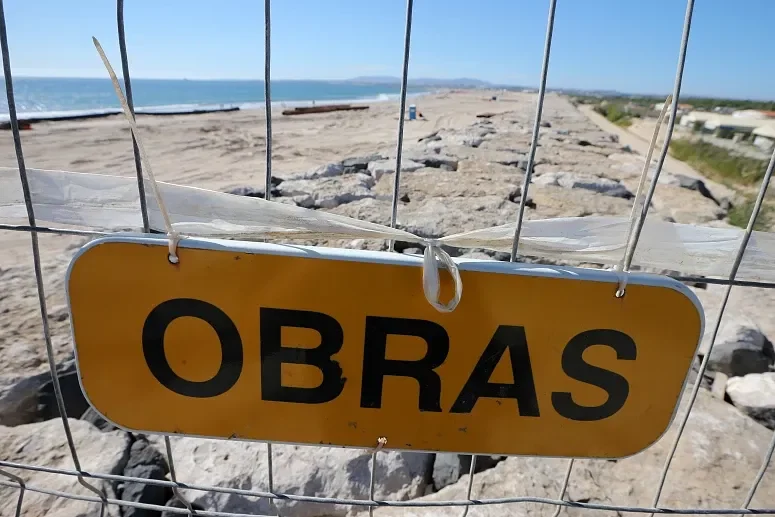 Praias Da Costa Da Caparica