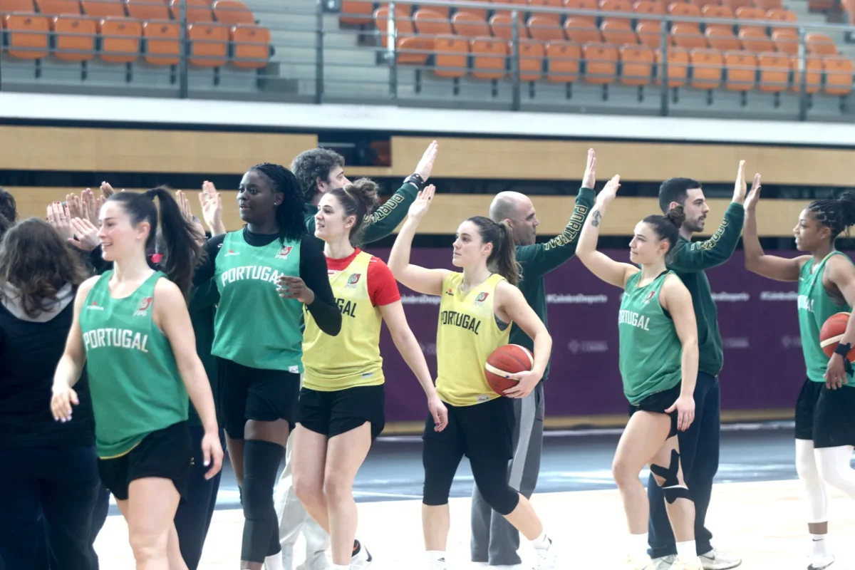 Principal Basket Seleção Feminina T