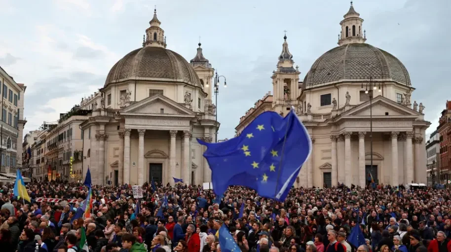 Manifestação Em Roma Pela Ue