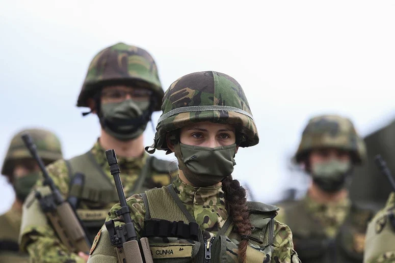 Mulheres Nas Forças Armadas